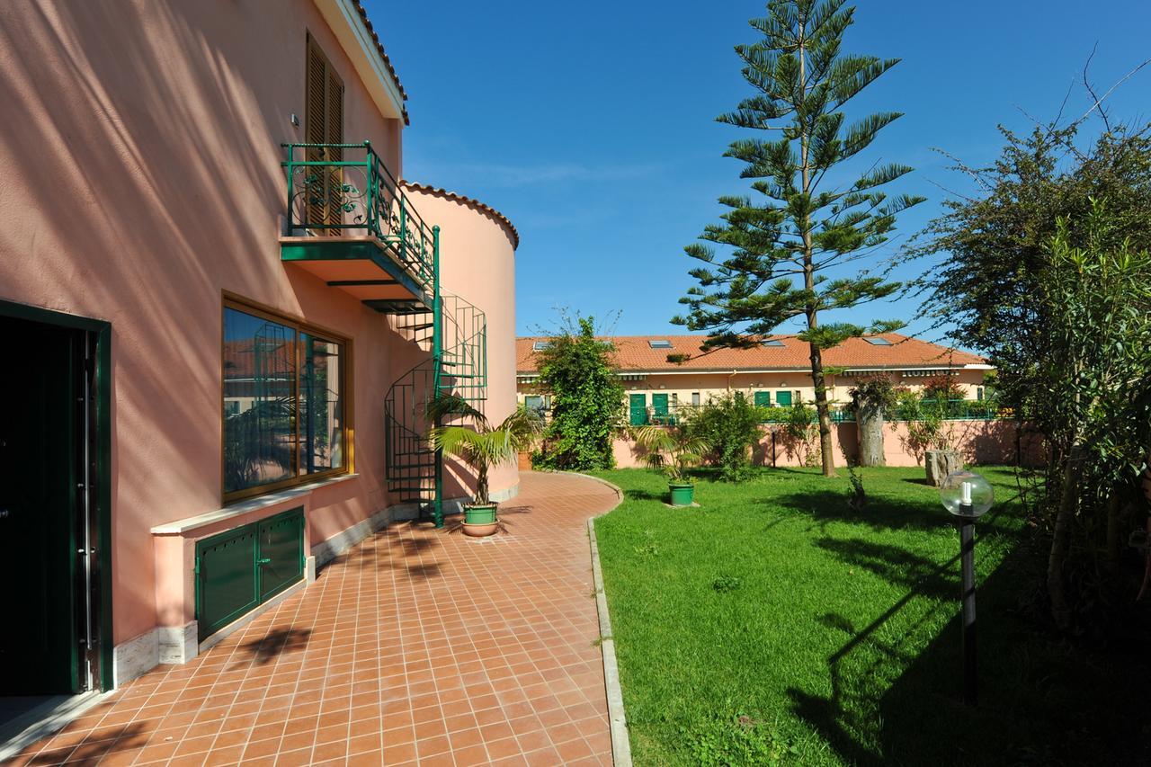 La Perla Del Tirreno Apartment Santa Severa Exterior foto